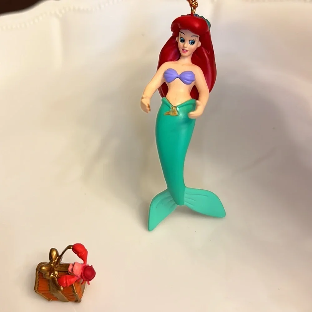 DISNEY 